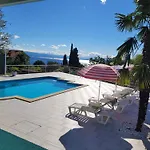 House Pool * Ičići