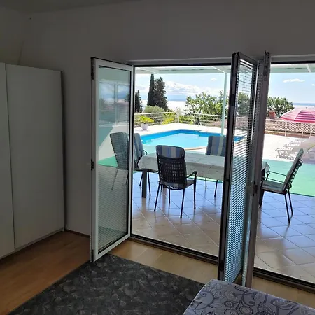 House Pool * Ičići