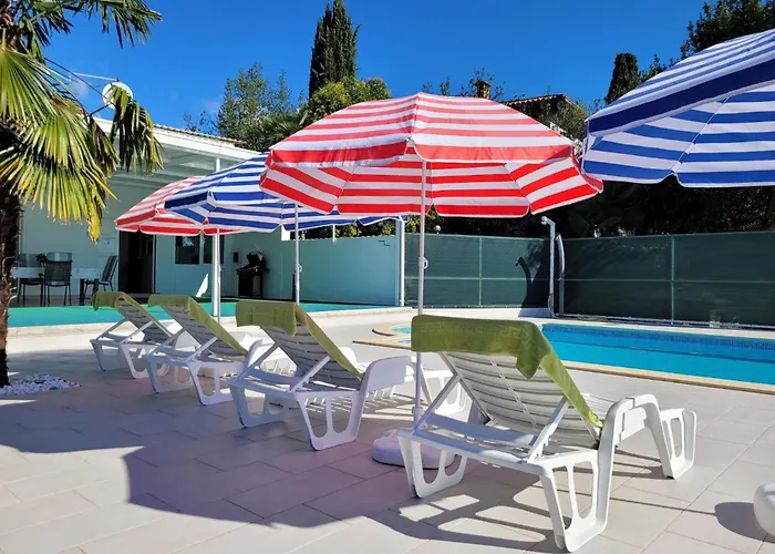 House Pool Σπίτι διακοπών *