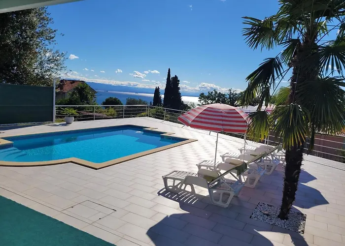 House Pool * Ičići